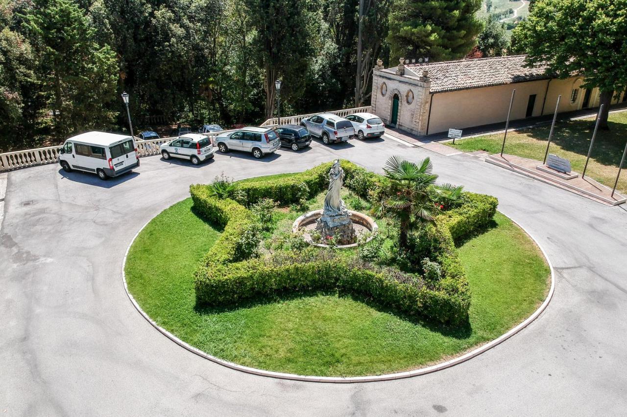 Domus Stella Maris - Casa Per Ferie Hotel Ancona Exterior foto